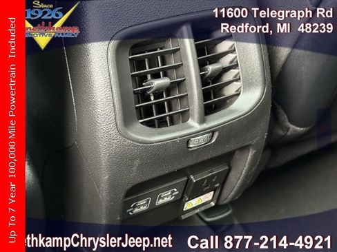 Certified 2022 Jeep Cherokee Limited image 33