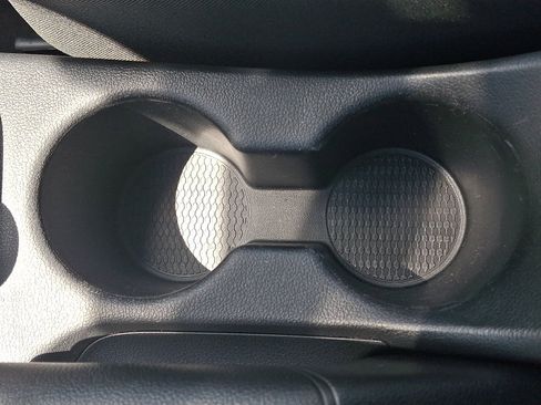 Used 2025 Hyundai Venue SEL FWD image 26