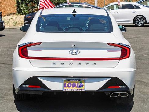 Used 2023 Hyundai Sonata SEL image 3