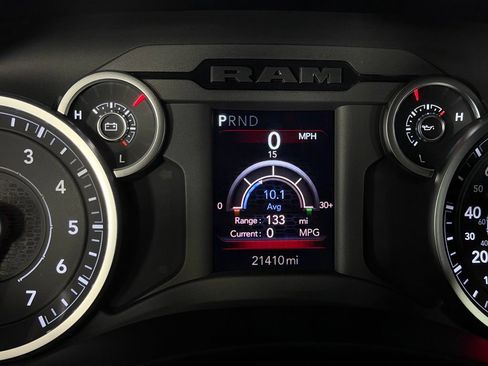 Certified 2025 RAM 2500 Big Horn AWD/4WD image 14