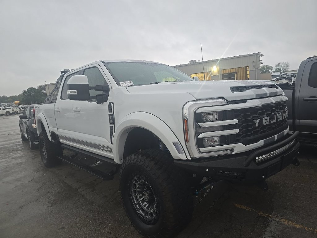 Used 2026 Ford F250 Lariat w/ Black Appearance Package AWD/4WD image 3