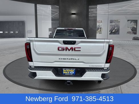 Used 2025 GMC Sierra 3500 Denali w/ Denali Reserve Package AWD/4WD image 6