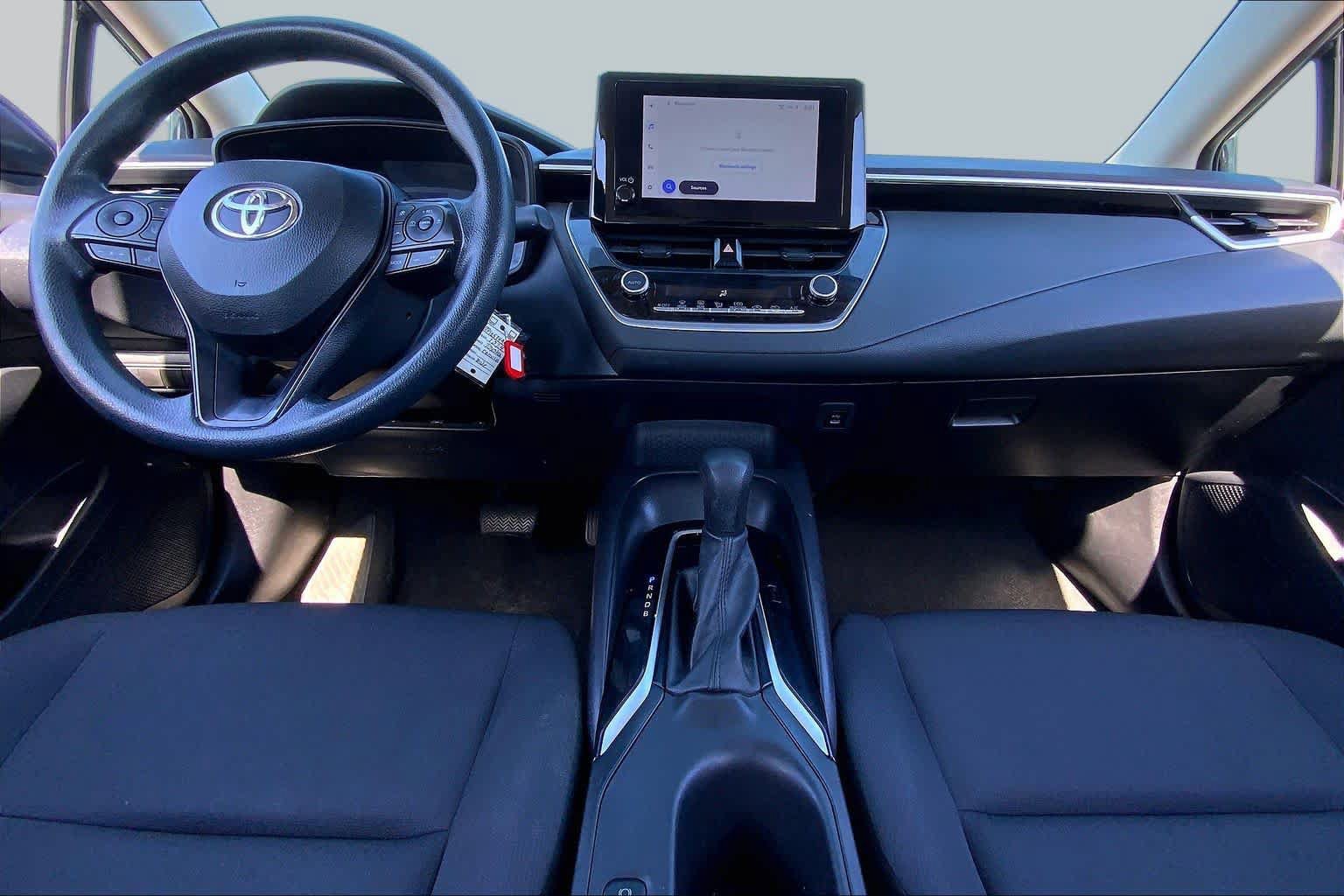 Used 2024 Toyota Corolla LE FWD image 15