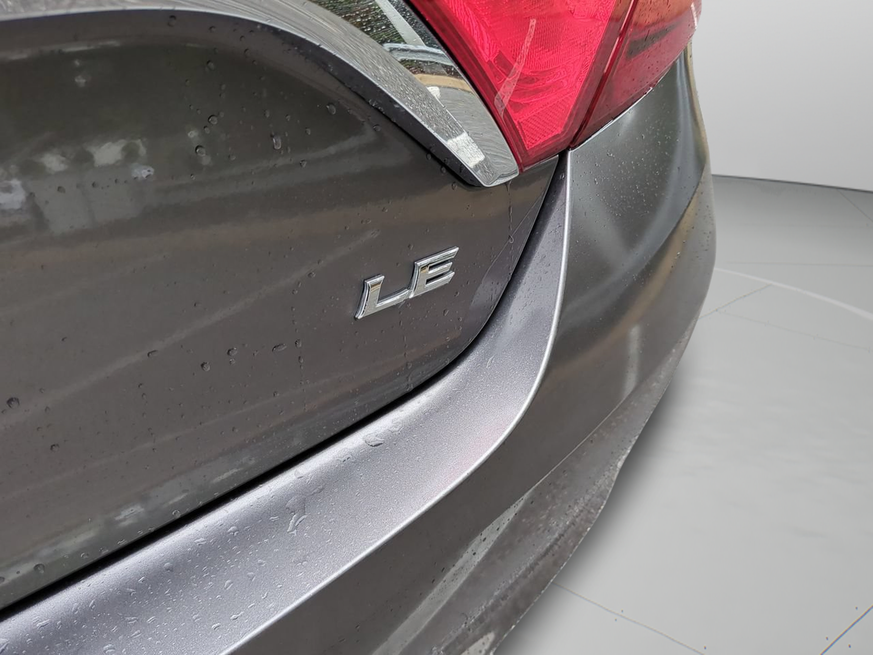 Used 2016 Toyota Camry LE FWD image 31
