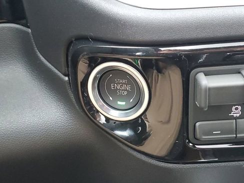 New 2026 Chevrolet Silverado 1500 High Country w/ Technology Package AWD/4WD image 16