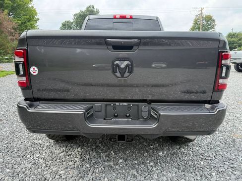 Used 2023 RAM 2500 Laramie w/ Night Edition AWD/4WD image 7