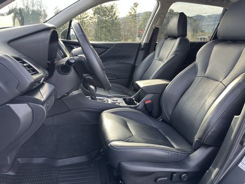 Used 2020 Subaru Forester Limited image 9