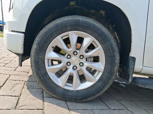Used 2024 Chevrolet Silverado 1500 Custom RWD image 18