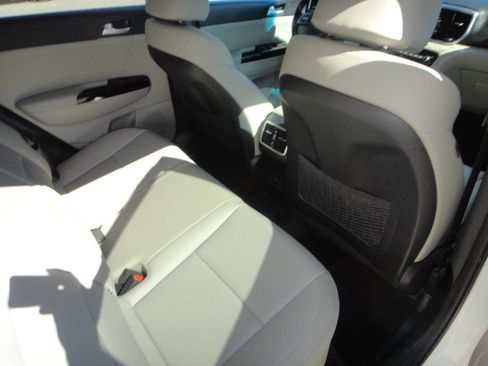 Used 2020 Kia Sportage EX image 14