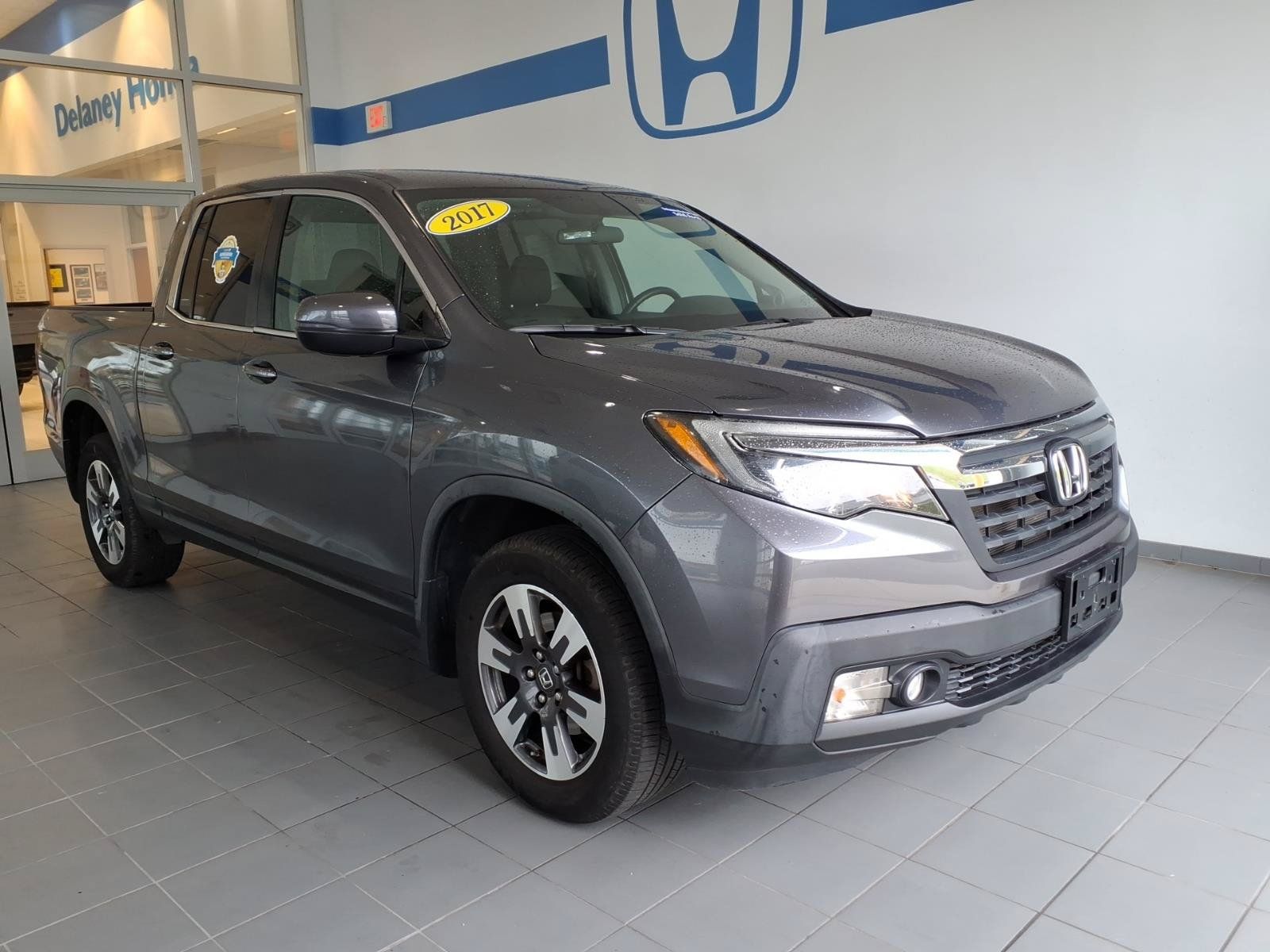 Used 2017 Honda Ridgeline RTL image 1