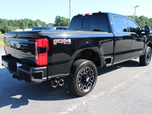 Used 2025 Ford F350 Platinum AWD/4WD image 6