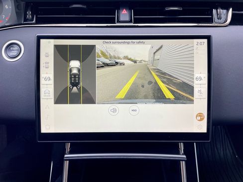 Certified 2024 Land Rover Range Rover Evoque Dynamic SE image 28