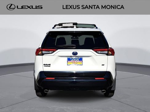 Used 2021 Toyota RAV4 SE w/ Weather & Moonroof Package AWD/4WD image 6