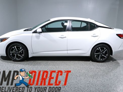 Used 2025 Nissan Sentra SV w/ All-Weather Package FWD image 10