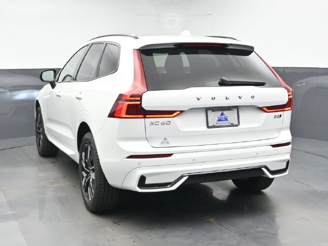 New 2026 Volvo XC60 B5 Core w/ Climate Package AWD/4WD image 7