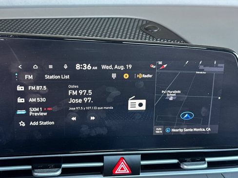 Used 2023 Hyundai Elantra SEL w/ Convenience Package FWD image 18