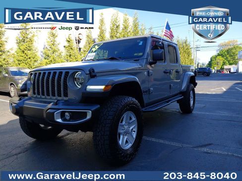 Used 2021 Jeep Gladiator Sport AWD/4WD image 28