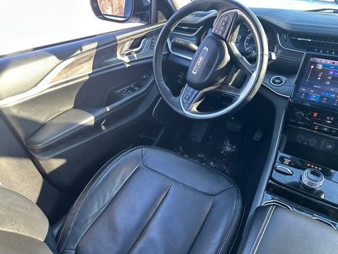 Used 2022 Jeep Grand Cherokee L Limited image 23