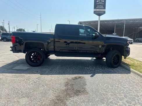 Used 2018 Chevrolet Silverado 1500 LTZ Z71 w/ LTZ Plus Package AWD/4WD image 6