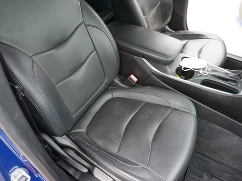 Used 2017 Chevrolet Volt Premier w/ Driver Confidence II Package FWD image 14
