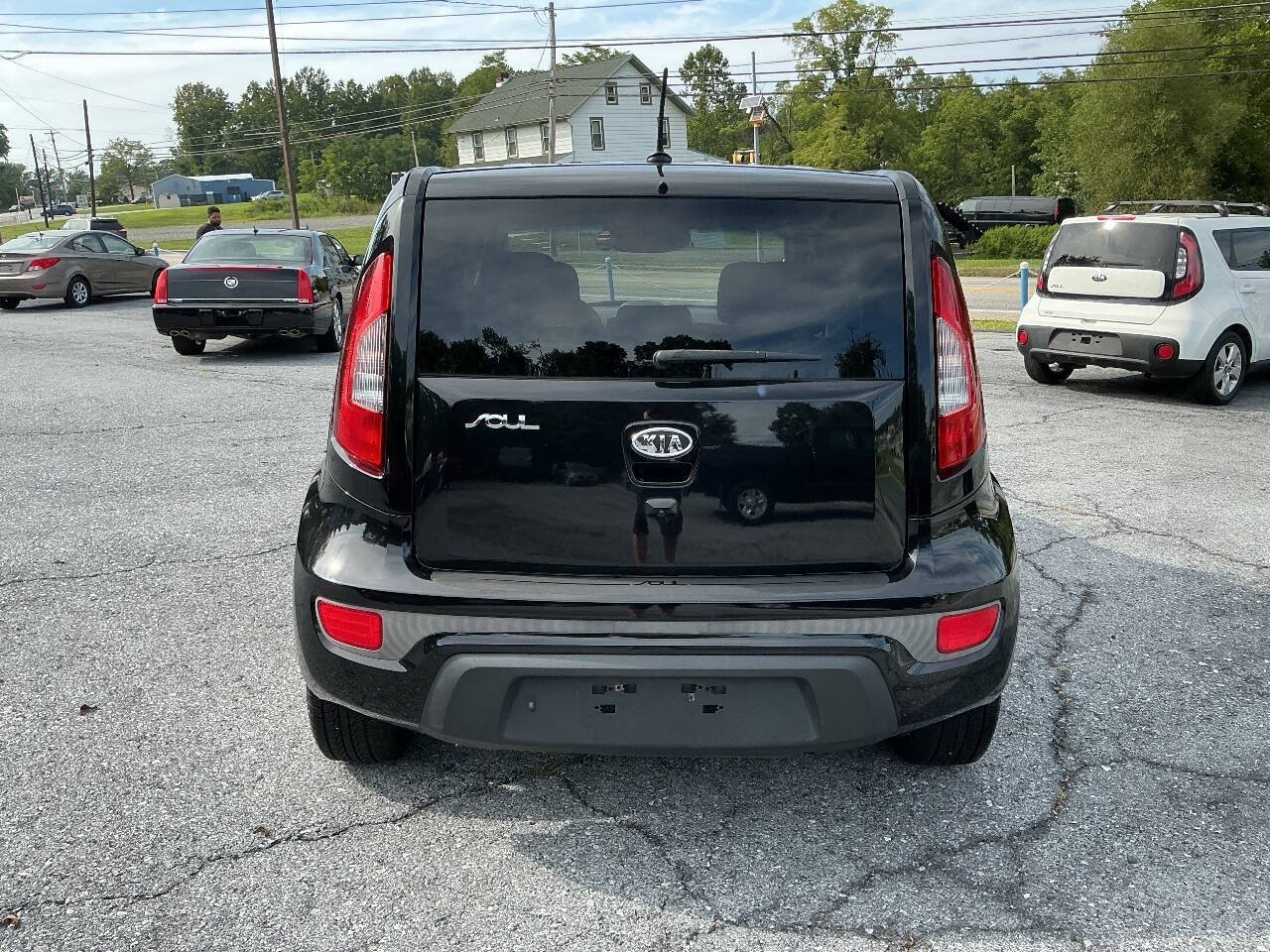 Used 2012 Kia Soul + w/ Audio Pkg FWD image 7