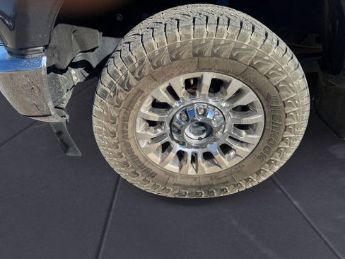 Used 2022 Ford F250 XLT w/ XLT Premium Package image 14