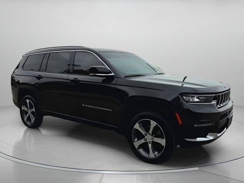 Used 2024 Jeep Grand Cherokee L Limited image 35