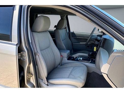 Used 2005 Jeep Grand Cherokee Laredo AWD/4WD image 49