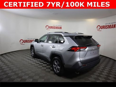 Used 2022 Toyota RAV4 XLE w/ Convenience Package image 6