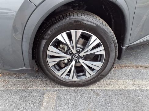 Used 2021 Nissan Rogue SV image 30