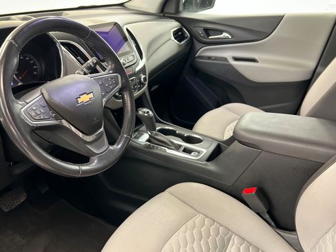 Used 2020 Chevrolet Equinox LT AWD/4WD image 16