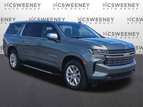 Used 2023 Chevrolet Suburban Premier AWD/4WD image 7