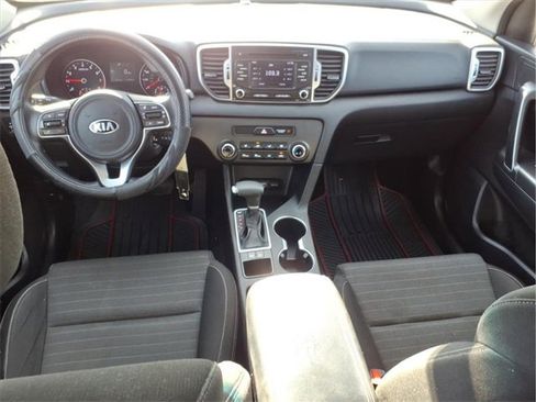 Used 2018 Kia Sportage LX image 6