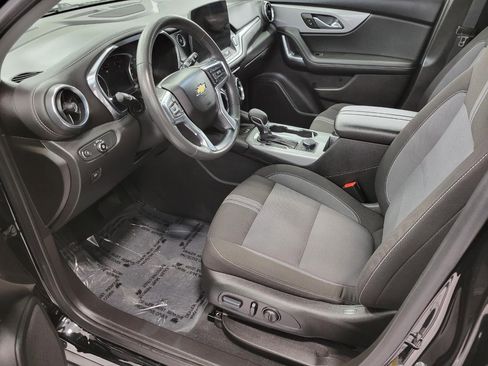 Certified 2024 Chevrolet Blazer LT w/ Convenience Package image 9