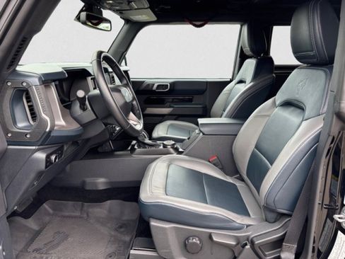 Used 2023 Ford Bronco Outer Banks w/ Sasquatch Package image 10