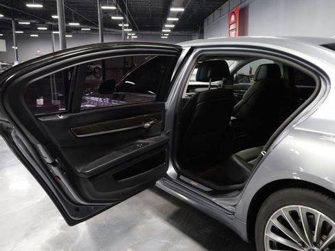 Used 2012 BMW 740Li RWD image 17