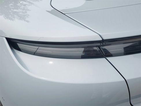 Certified 2025 Porsche Taycan 4S image 64