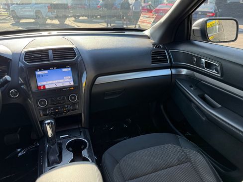 Used 2019 Ford Explorer XLT w/ Equipment Group 201A image 25