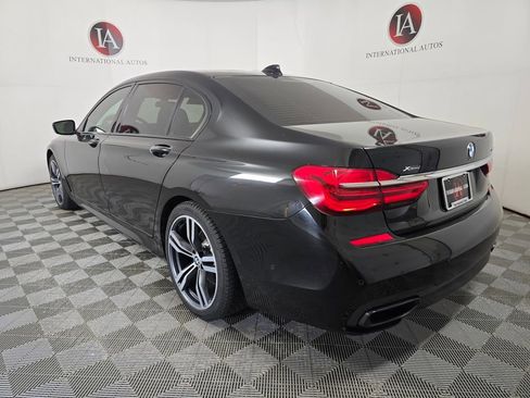 Used 2016 BMW 750i xDrive image 7