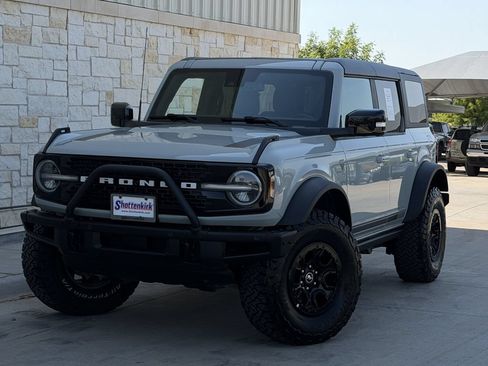 Used 2021 Ford Bronco First Edition AWD/4WD image 2