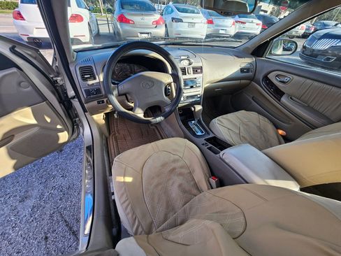 Used 2000 INFINITI I30 image 12