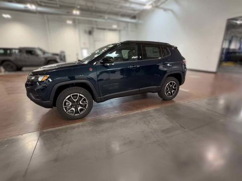 New 2026 Jeep Compass Trailhawk image 5