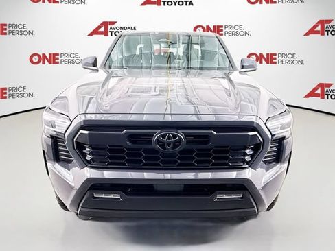 Certified 2024 Toyota Tacoma TRD Off-Road w/ TRD Off Road Upgrade Package AWD/4WD image 3