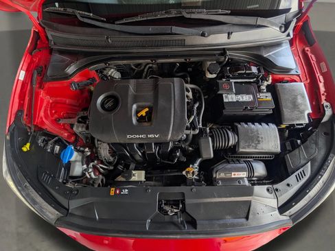 Used 2019 Hyundai Veloster 2.0 FWD image 13
