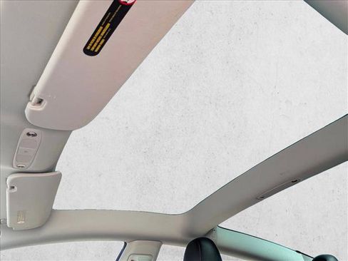 Used 2023 Tesla Model 3 Standard Range image 12