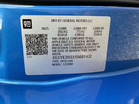 Used 2025 Chevrolet Corvette Z06 RWD image 35