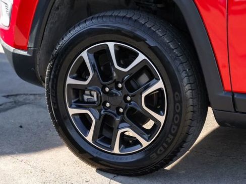 Used 2019 Jeep Compass Trailhawk image 61