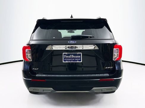 Certified 2024 Ford Explorer XLT w/ Equipment Group 202A AWD/4WD image 9