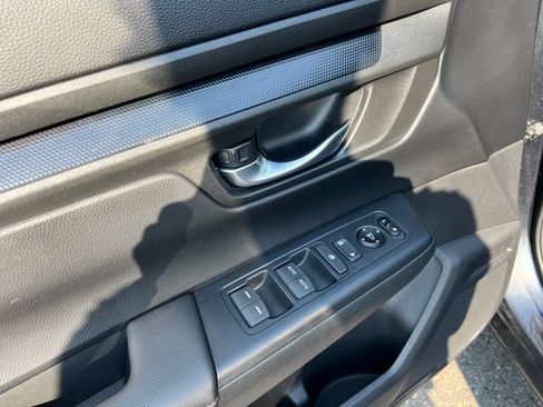 Used 2024 Honda CR-V Sport image 30