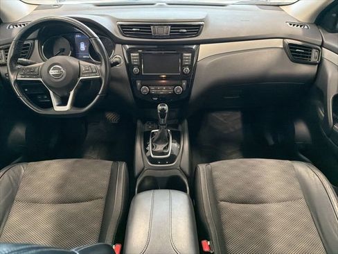 Used 2020 Nissan Rogue Sport SV w/ Technology Package AWD/4WD image 16